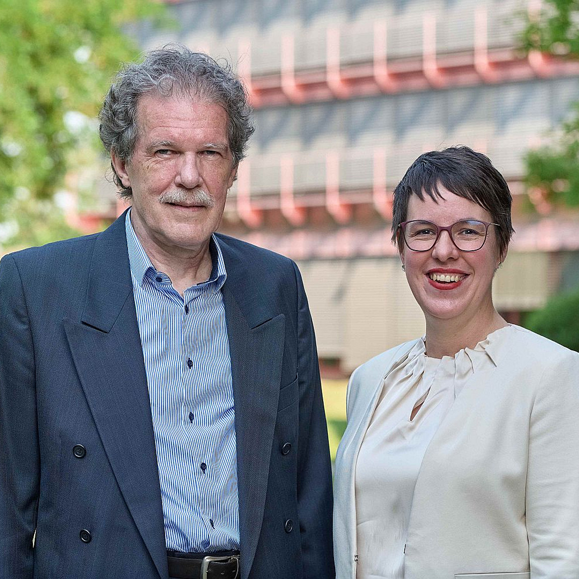 Vorstandsvorsitzender August Ilg und Vorstandsmitglied Cornelia Hansen. ©Larissa Neubauer Vorstand der ANDHERI HILFE Cornelia Hansen und August Ilg