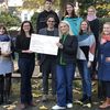 Brühl: Spendenübergabe nach Spendenlauf