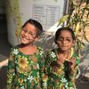 Zwillingsmädchen aus Bangladesch