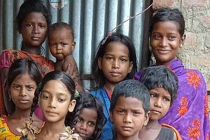 Musahar in Indien: Eine Gruppe mit Kindern und Jugendlichen